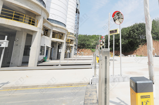 無(wú)人過(guò)磅系統(tǒng) 無(wú)人過(guò)磅系統(tǒng)